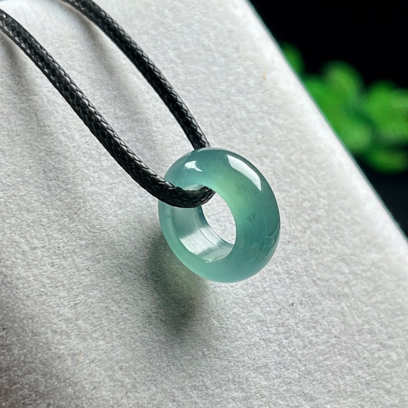 Necklace Pendant - Натуральный изумрудно-голубой кулон-оберег с бусиной удачи,