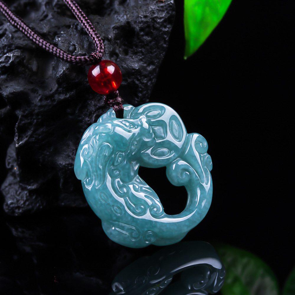 Подвеска Пи Сю из бирманского  – обзор и цена Necklace Pendant